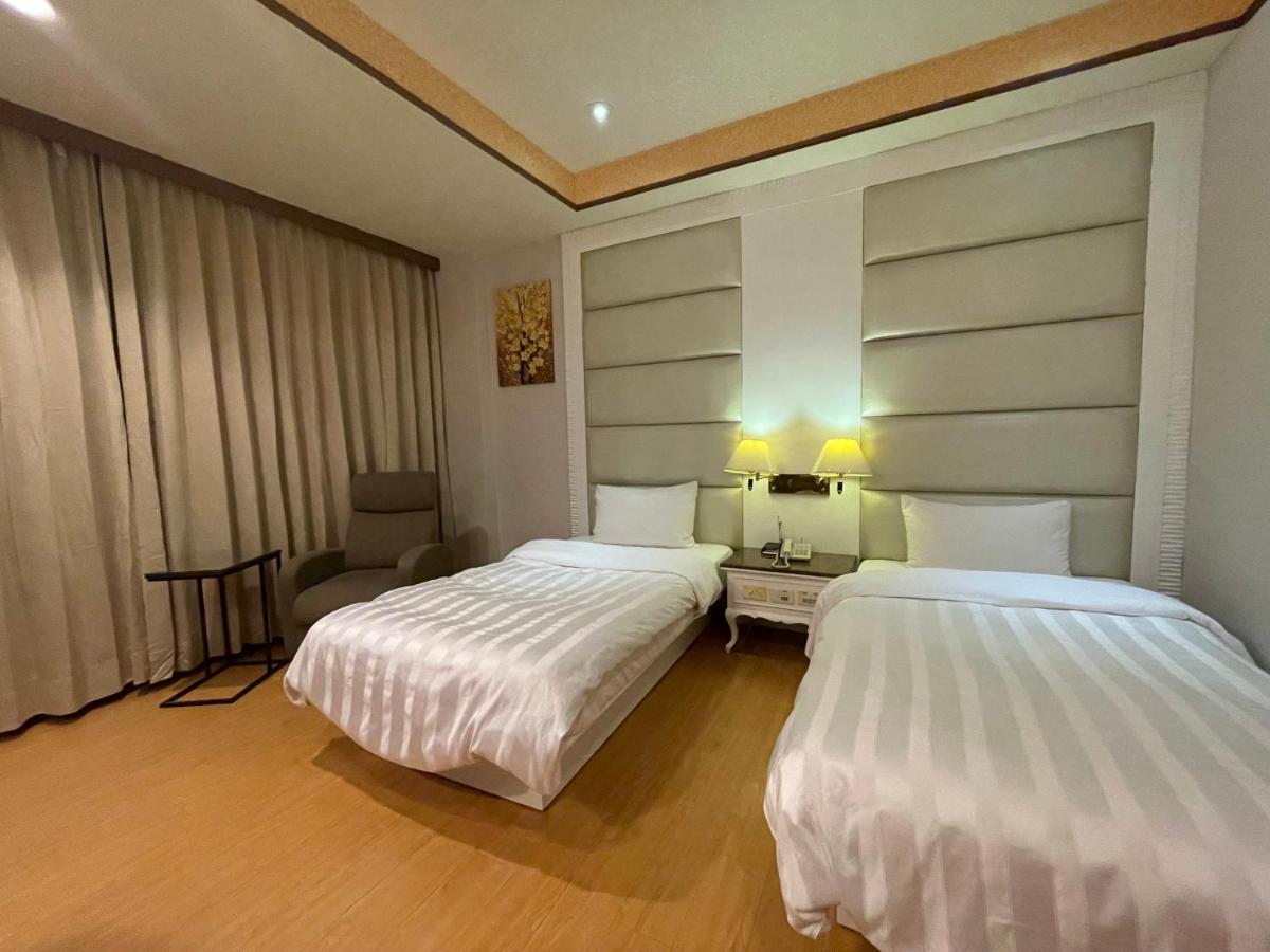 Wenpin Hotel - Pier 2 Kao-siung Exteriér fotografie