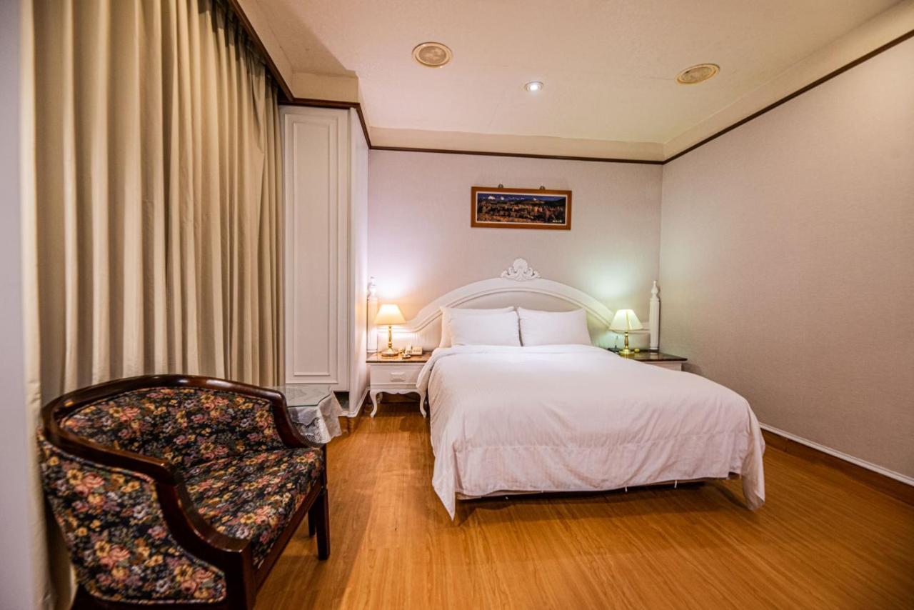 Wenpin Hotel - Pier 2 Kao-siung Exteriér fotografie