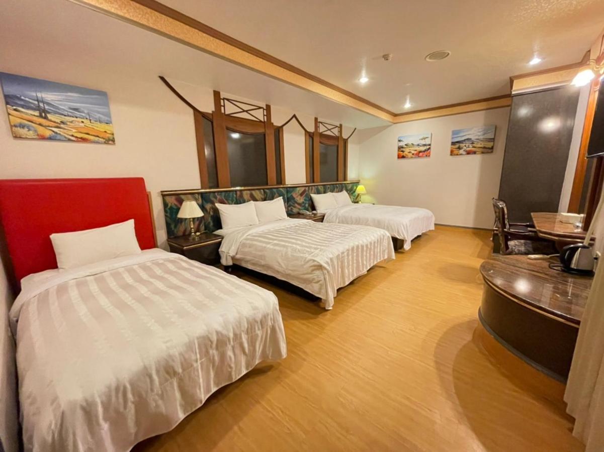 Wenpin Hotel - Pier 2 Kao-siung Exteriér fotografie