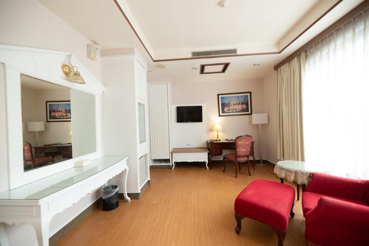 Wenpin Hotel - Pier 2 Kao-siung Exteriér fotografie
